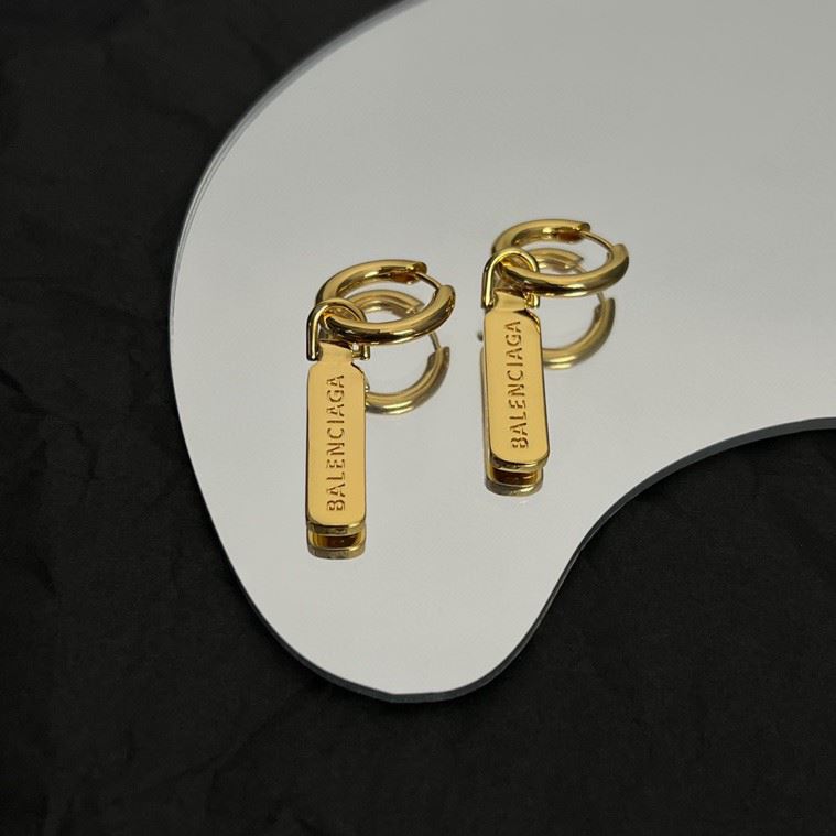 Ba1en*iaga earrings